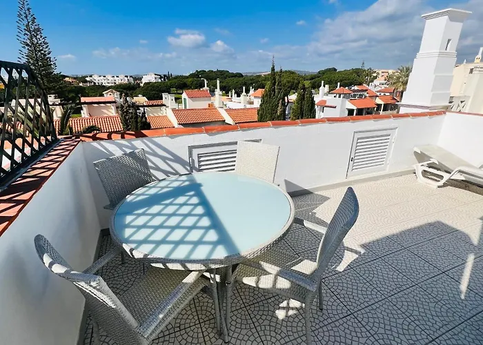 Charming Triplex T2 In The Old Village Vilamoura